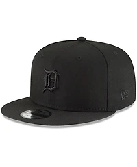 Men's Detroit Tigers Black on Black 9FIFTY Snapback Hat