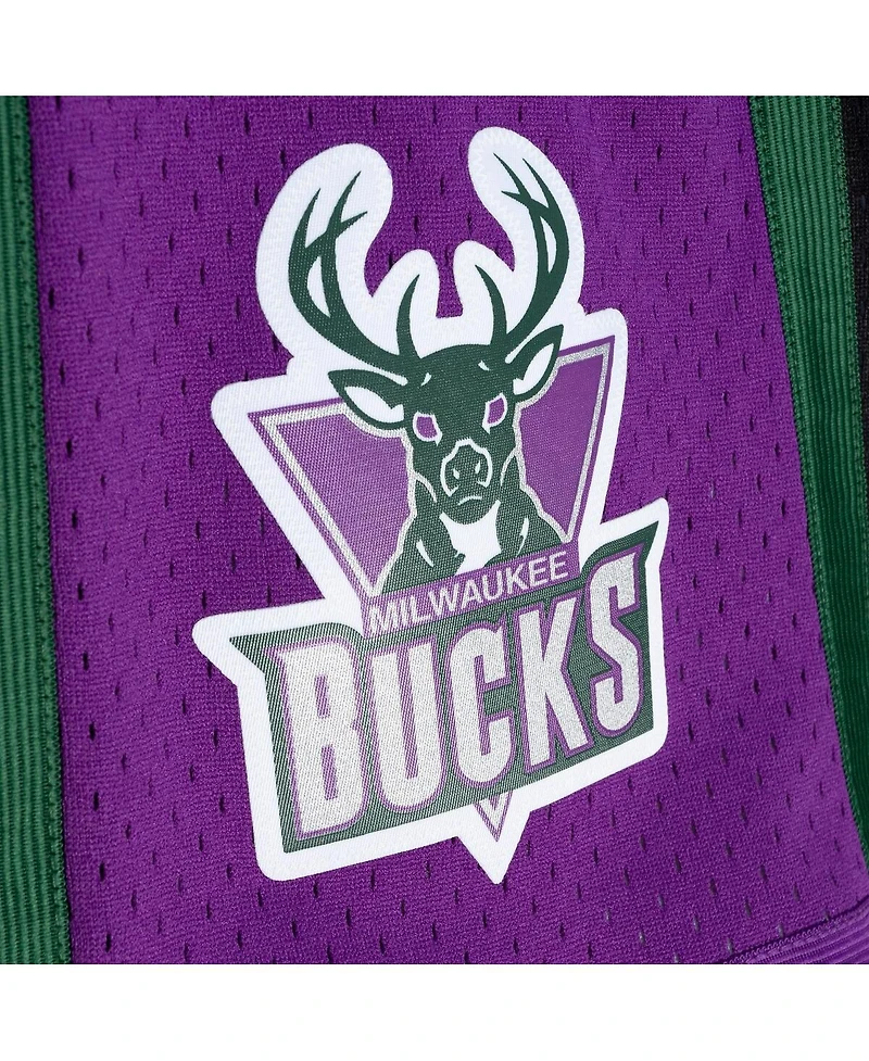 Men's Mitchell & Ness Green and Black Milwaukee Bucks 1996/97 Hardwood Classics Fadeaway Reload 3.0 Swingman Shorts