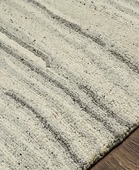 Livabliss Madelyn Myn- 2' x 3' Area Rug