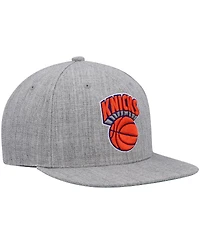 Men's Mitchell & Ness Heathered Gray New York Knicks Hardwood Classics Team 2.0 Snapback Hat