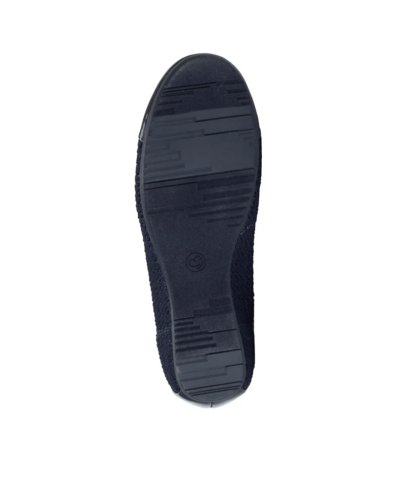 Baretraps Women's Mia Cap Toe Ballet Flats