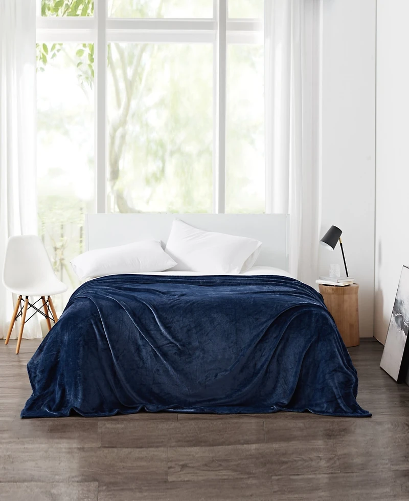 Cannon Solid Plush Blanket, Full/Queen