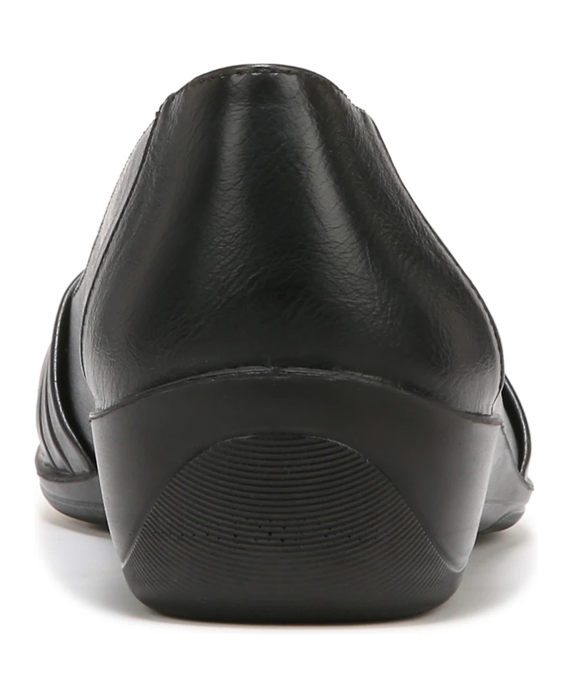 LifeStride Women's Incredible Slip On Ballet Flats