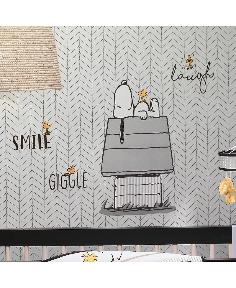 Lambs & Ivy Classic Snoopy with Woodstock & Dog House Black/Gray Wall Decals