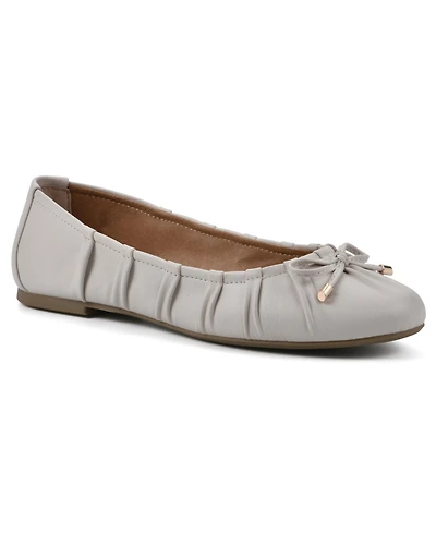 White Mountain Women's Sakari Ballet Flats