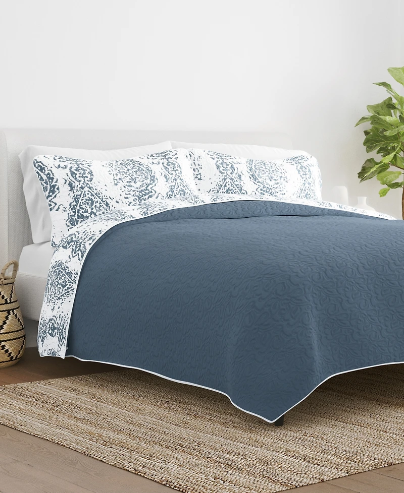 ienjoy Home Distressed Diamond Reversible -Pc. Lightweight Quilt Set