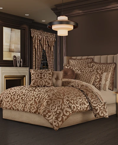 J Queen New York La Boheme 4-Pc. Comforter