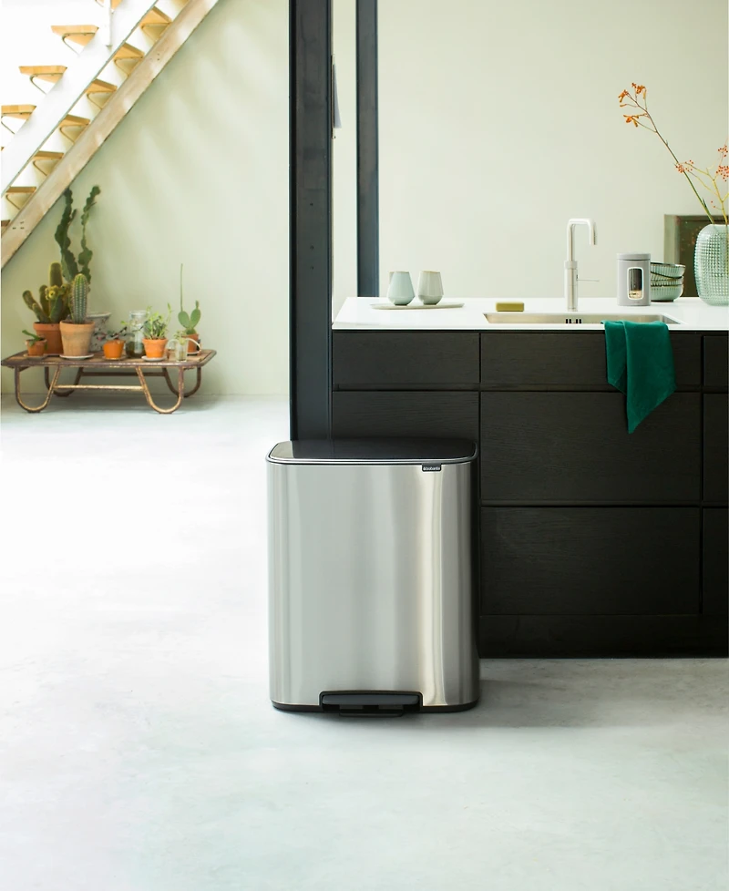 Bo Step on Dual Compartment Trash Can, 2 x 8 Gallon, 2 x 30 Liter