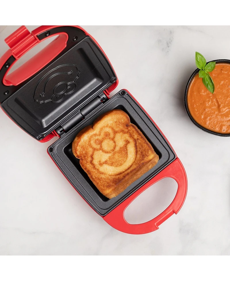 Uncanny Brands Sesame Street Elmo Single Sandwich Maker - Sesame Street Kitchen Appliance