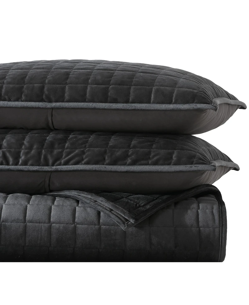 Vera Wang Diamond Velvet 3 Piece Quilt Set