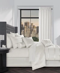 J Queen New York Calvari Comforter Sets