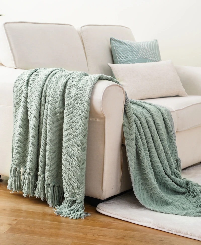 Battilo Classic Textured Woven Micro Chenille Throw, 50" x 60"