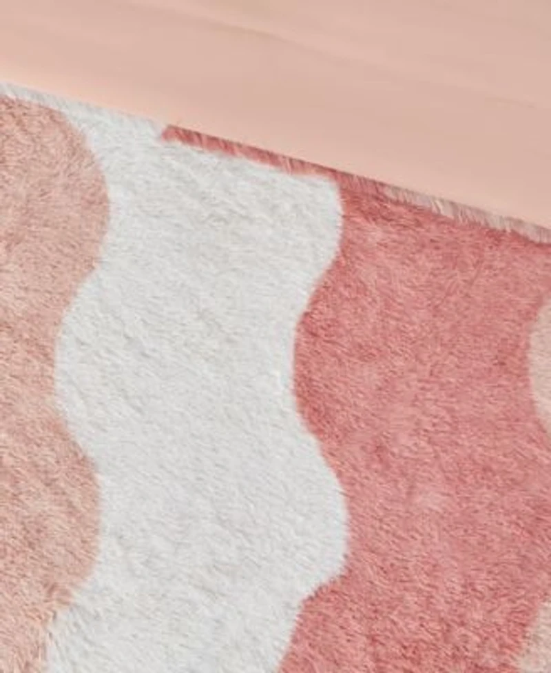 Intelligent Design Cassie Ombre Shaggy Faux Fur Comforter Sets