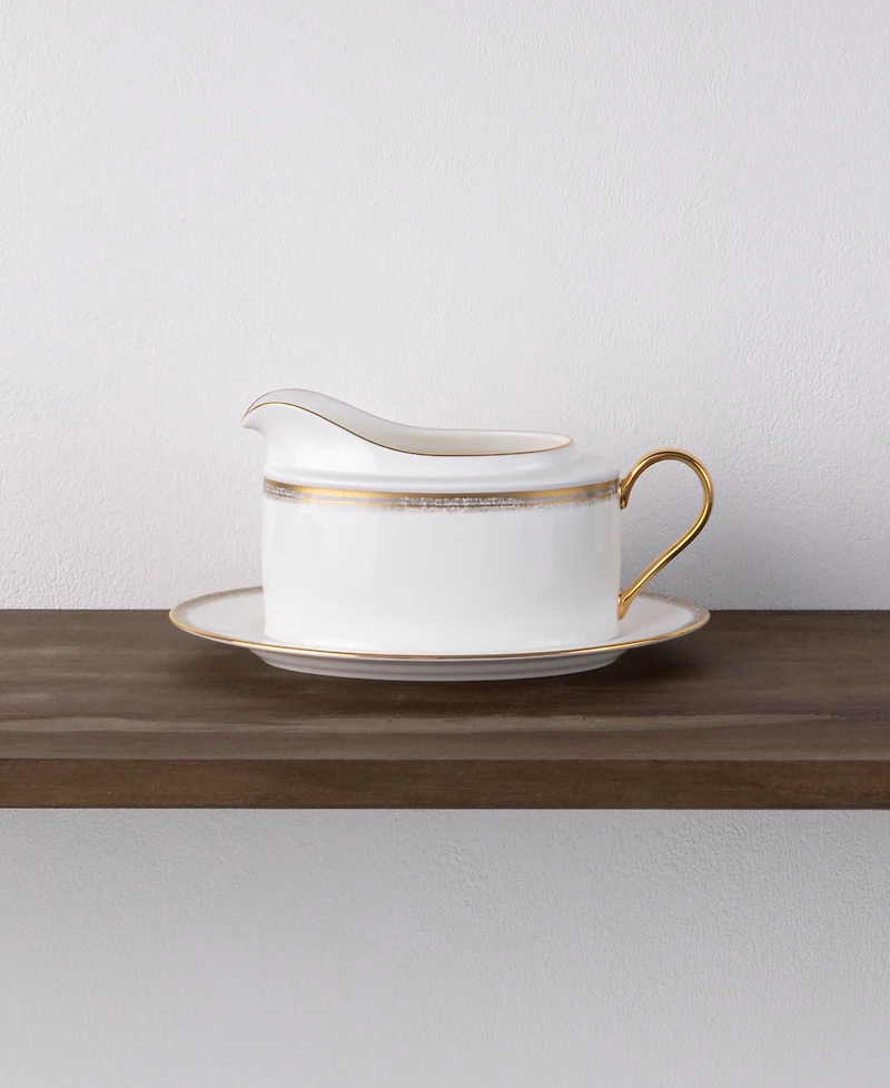 Noritake Haku Gravy with Tray