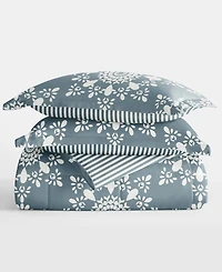 ienjoy Home Ultra Soft Daisy Medallion Reversible 2- Pc. Comforter Set, Twin
