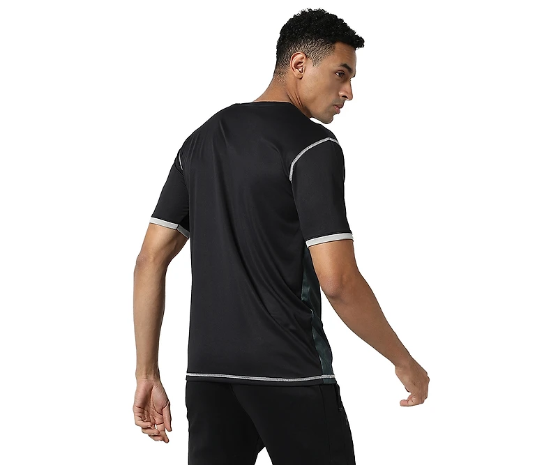 Campus Sutra Men's Charcoal Grey Geometric Active wear T-Shirt