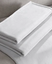 Calvin Klein Core Plush Solid Blanket