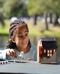 Breyer Horses Stablemates Series Paint Your Own Barn and Horse Set