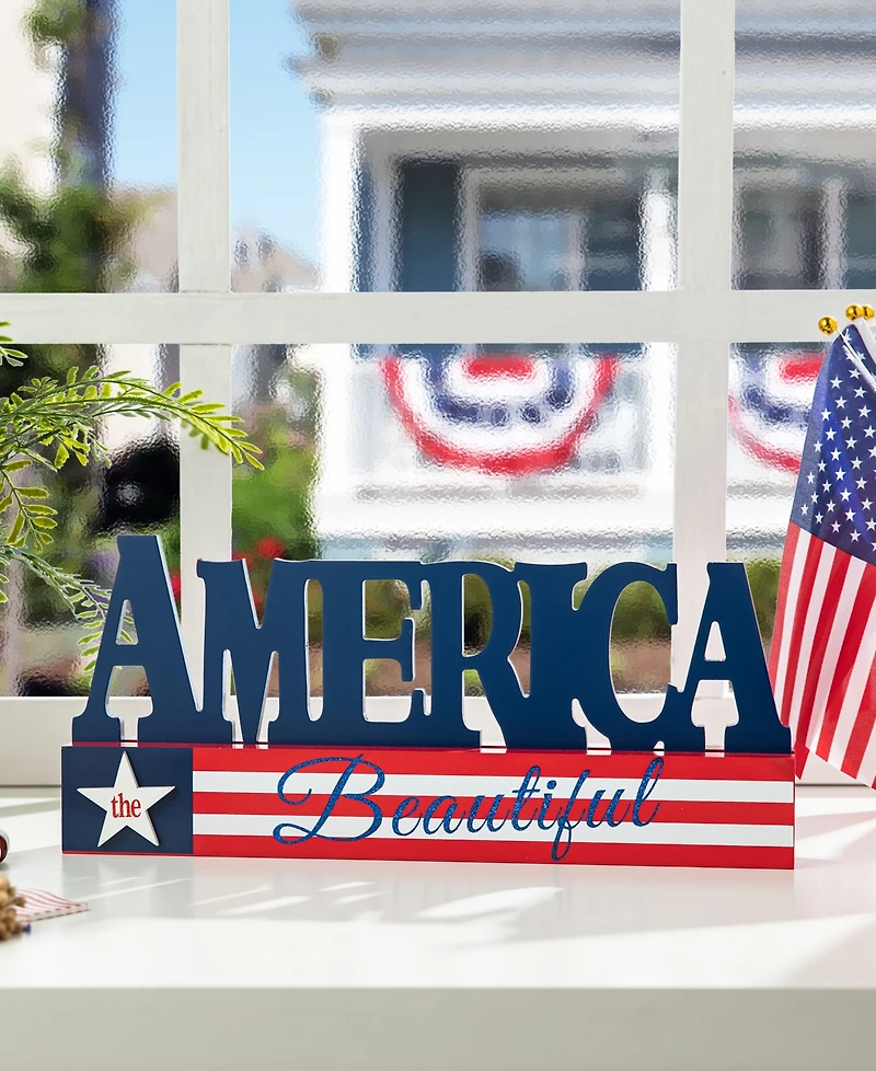 Glitzhome 14" L Patriotic, Americana Wooden America Table Decor