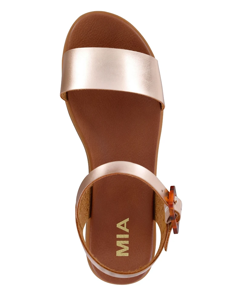 Mia Women's Peyton Round Toe Flat Sandals