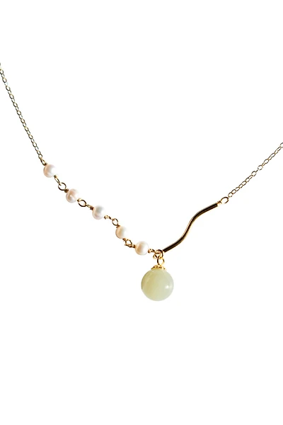 seree Isla — Green jade and freshwater pearl necklace