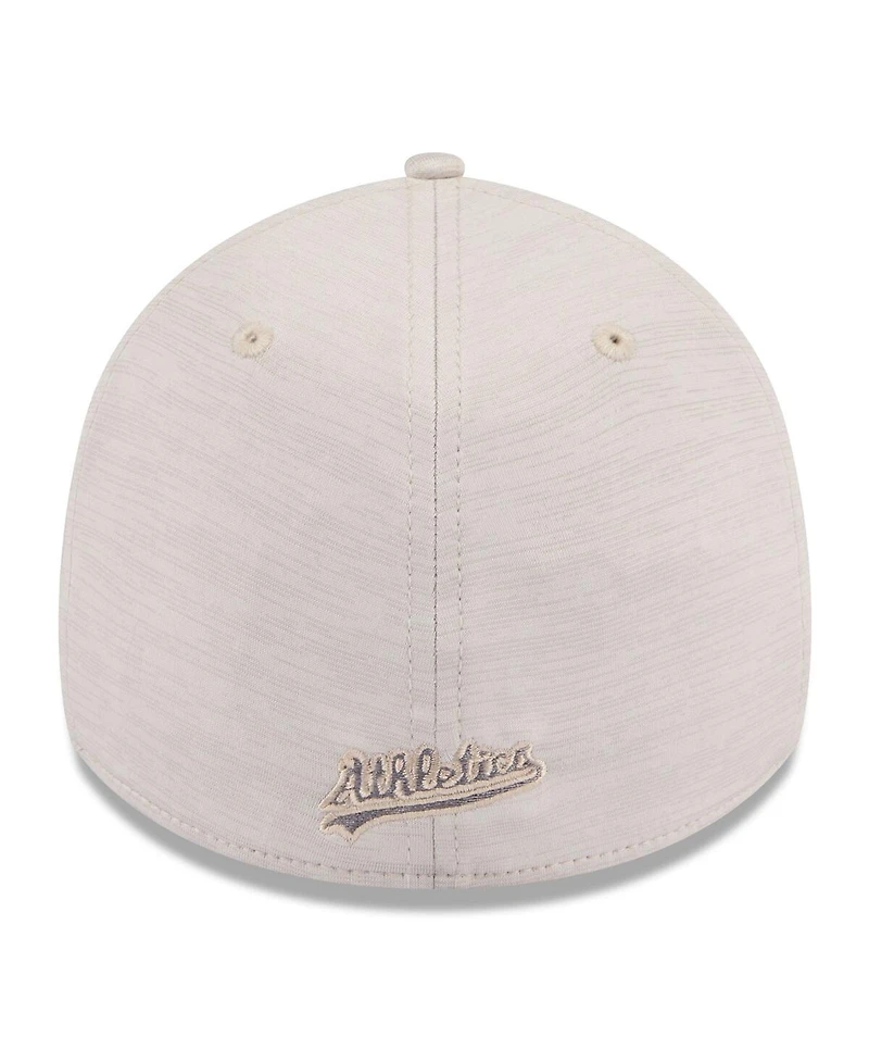 Men's New Era Cream Oakland Athletics 2024 Clubhouse 39THIRTY Flex Fit Hat