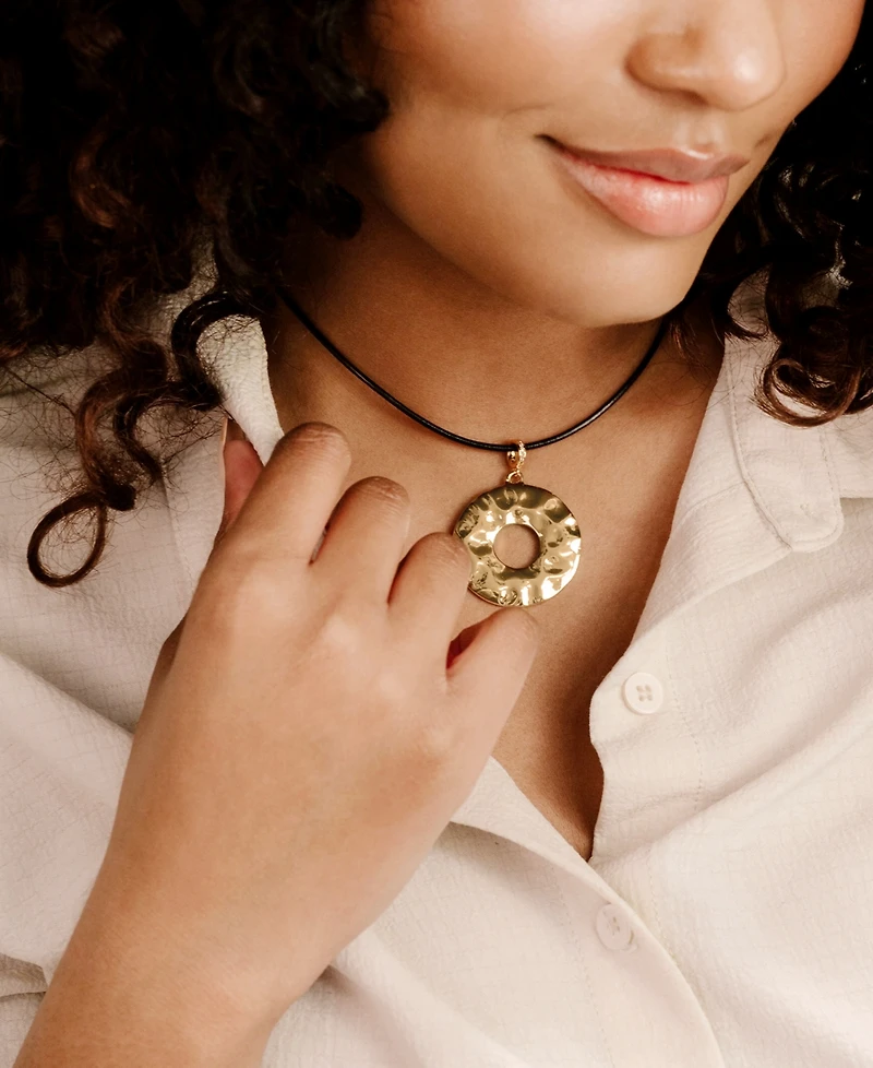 Ettika Statement 18k Gold Plated Hammered Circle Cord Necklace