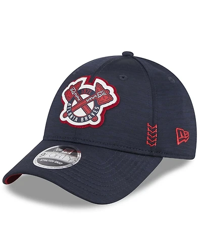 Men's New Era Navy Atlanta Braves 2024 Clubhouse 9FORTY Adjustable Hat