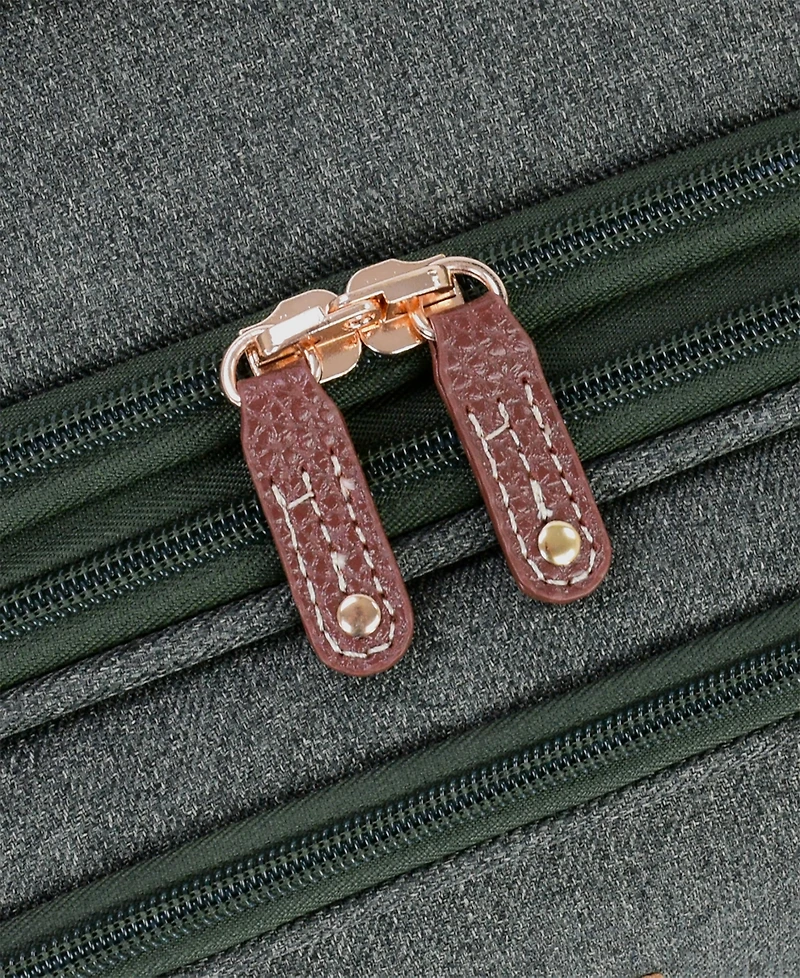 London Fog Wallington 24.5" Check-in Spinner