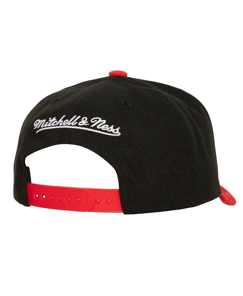 Men's Mitchell & Ness Black Distressed Chicago Bulls Corduroy Pro Crown Adjustable Hat