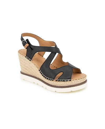 Gentle Souls Women's Elise Buckle Sandals