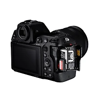 Nikon Z8 Mirrorless Camera with Nikkor Z 24-120mm f/4 S Lens