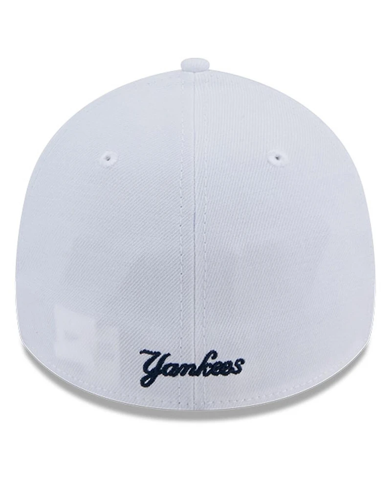 New Era Men's White New York Yankees Evergreen 39Thirty Flex Hat