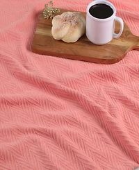 Superior Chevron All Season Cotton Blanket, California King