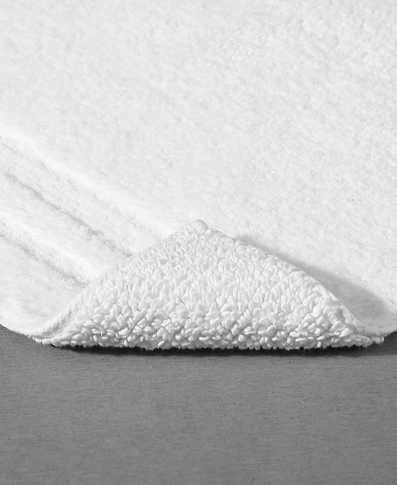 Vera Wang Eden Solid Reversible 2-Pc. Bath Rug Set