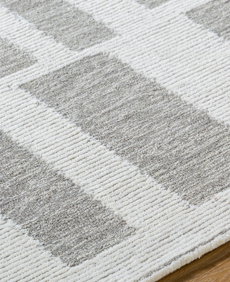 Livabliss Bianca 530248 8'x10' Area Rug