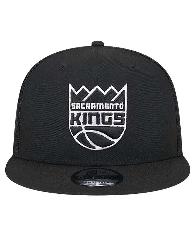 New Era Men's Black Sacramento Kings Evergreen 9FIFTY Trucker Snapback Hat