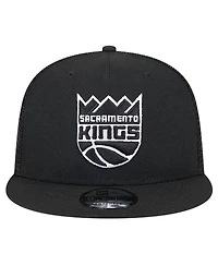 New Era Men's Black Sacramento Kings Evergreen 9FIFTY Trucker Snapback Hat