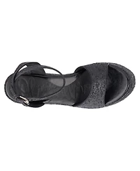 Women's Capricorn Platform Heel