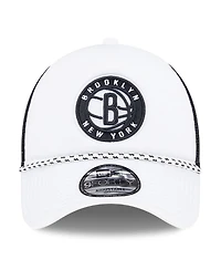 New Era Men's White/Black Brooklyn Nets Court Sport Foam A-Frame 9FORTY Adjustable Trucker Hat