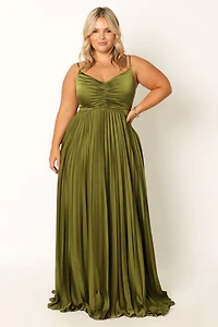 Petal and Pup Women's Naira Pleated Maxi Dress
