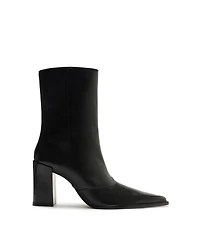Schutz Women's Raffaela Pointed Toe Booties