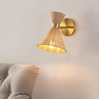 Jonathan Y Zoey 10" 1-Light Mid-Century Vintage Retro Rattan/Metal Led Sconce with Adjustable Shade, Light Brown/Brass Gold