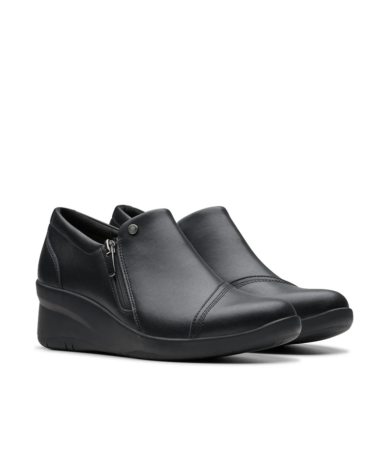 Clarks Women's Collection Suttyn Zip Shoes
