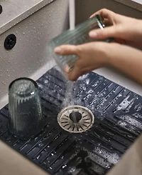 Joseph Joseph Sinkshield Sink Protecting Mat With Draining Plug