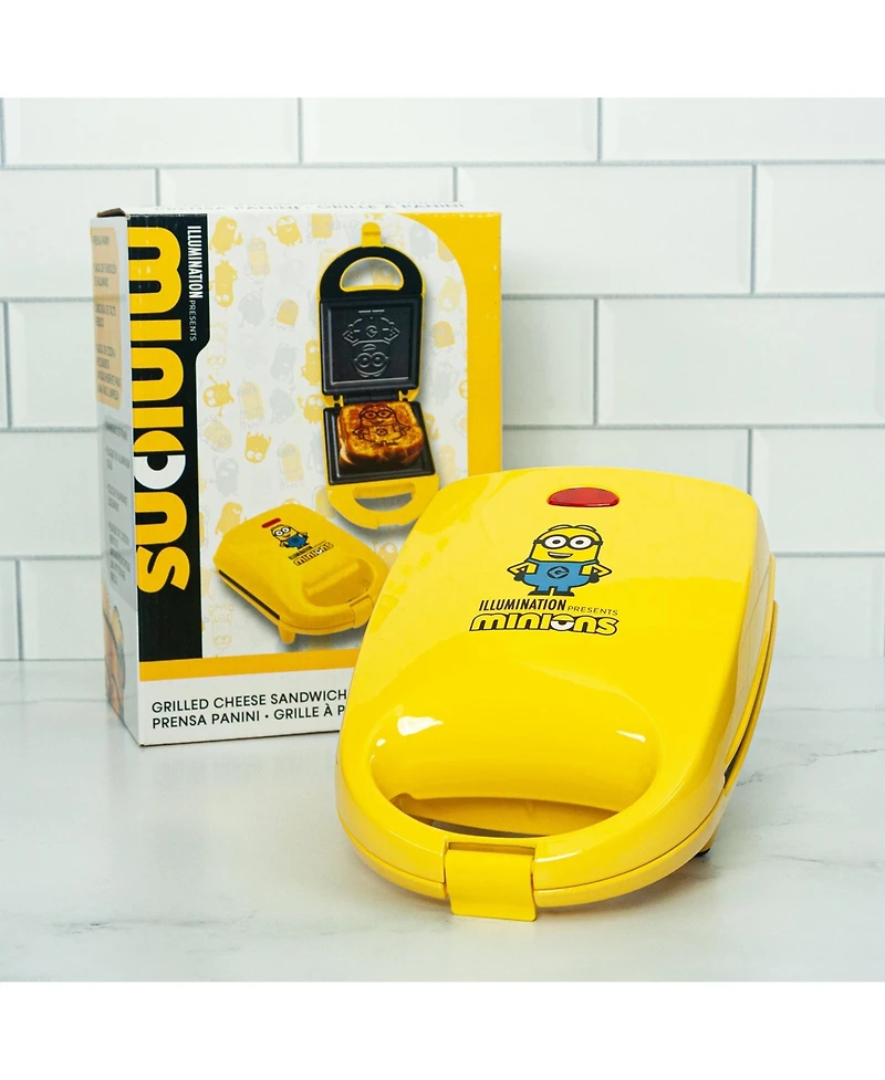 Uncanny Brands Minions Sandwich Maker - Small Kitchen Appliance