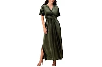 Kiyonna Women's Verona V-Neck Velvet Evening Gown with Pockets