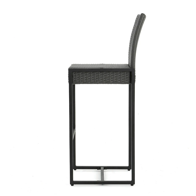 Elegant Outdoor Wicker Barstools With Durable Iron Frame