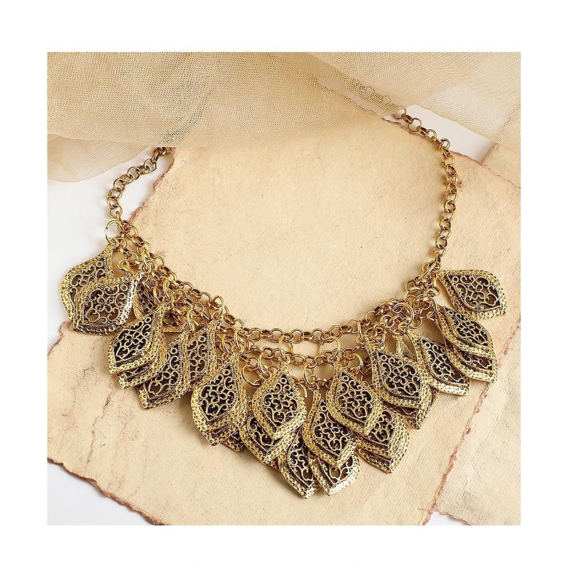 Sohi Women's Leaf Statement Necklace