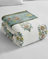 Jessica Simpson Plush Ultra Soft Throw, 50" x 70"